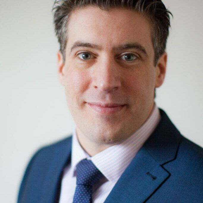 Dr. Jonathan Larholt